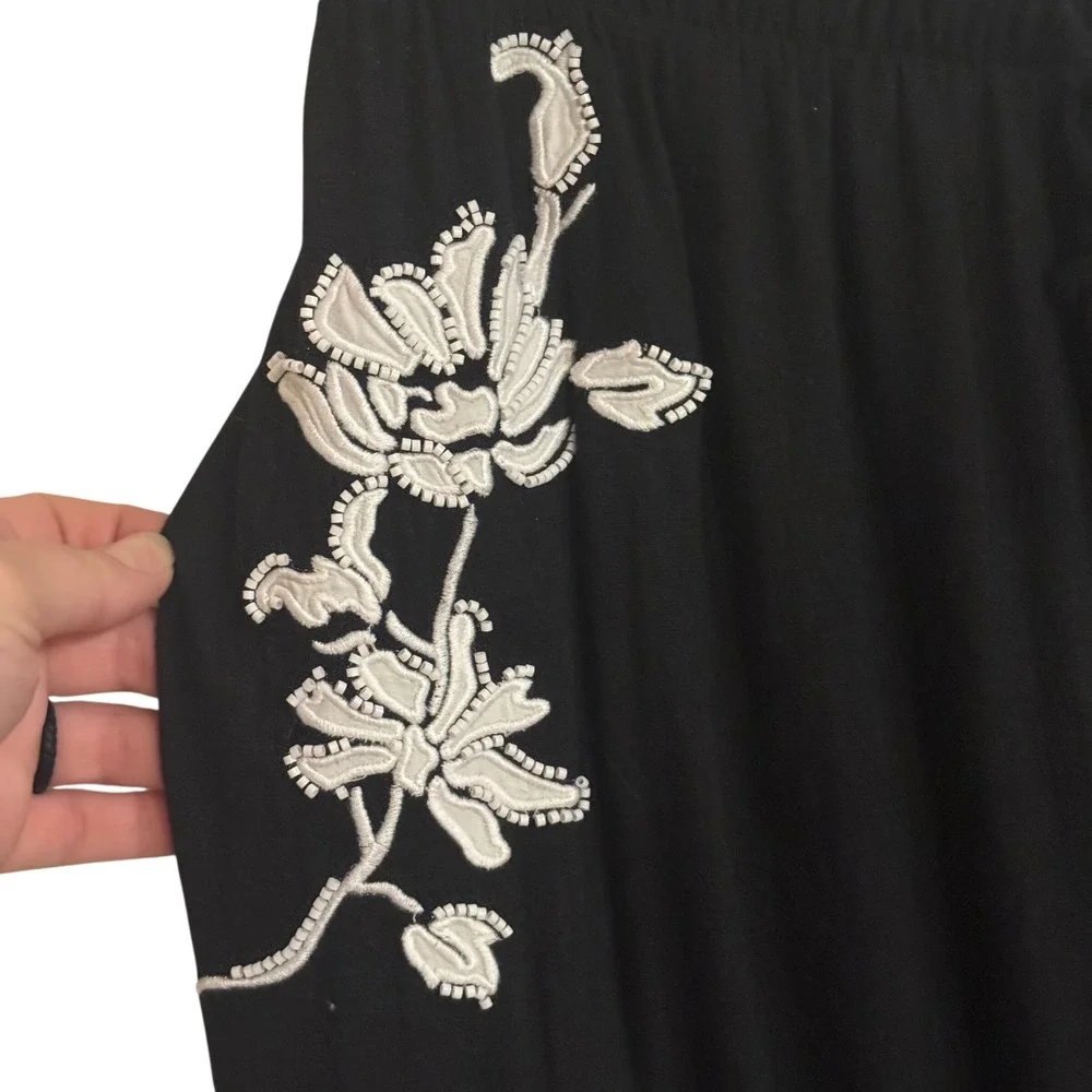 Zara Black Beaded Floral Embroidered Wide Leg Pants Size Small